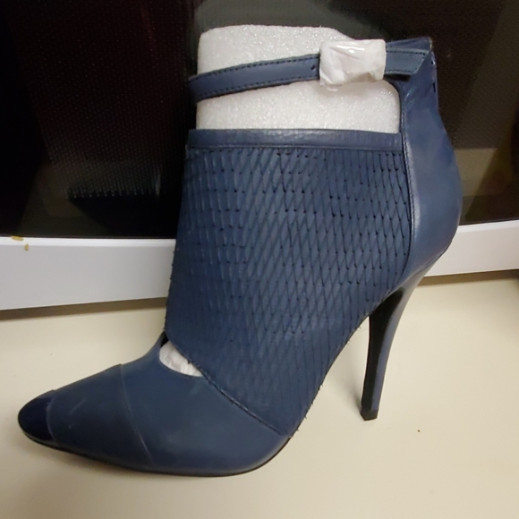 ABS Navy Booties - Picture 1 of 5